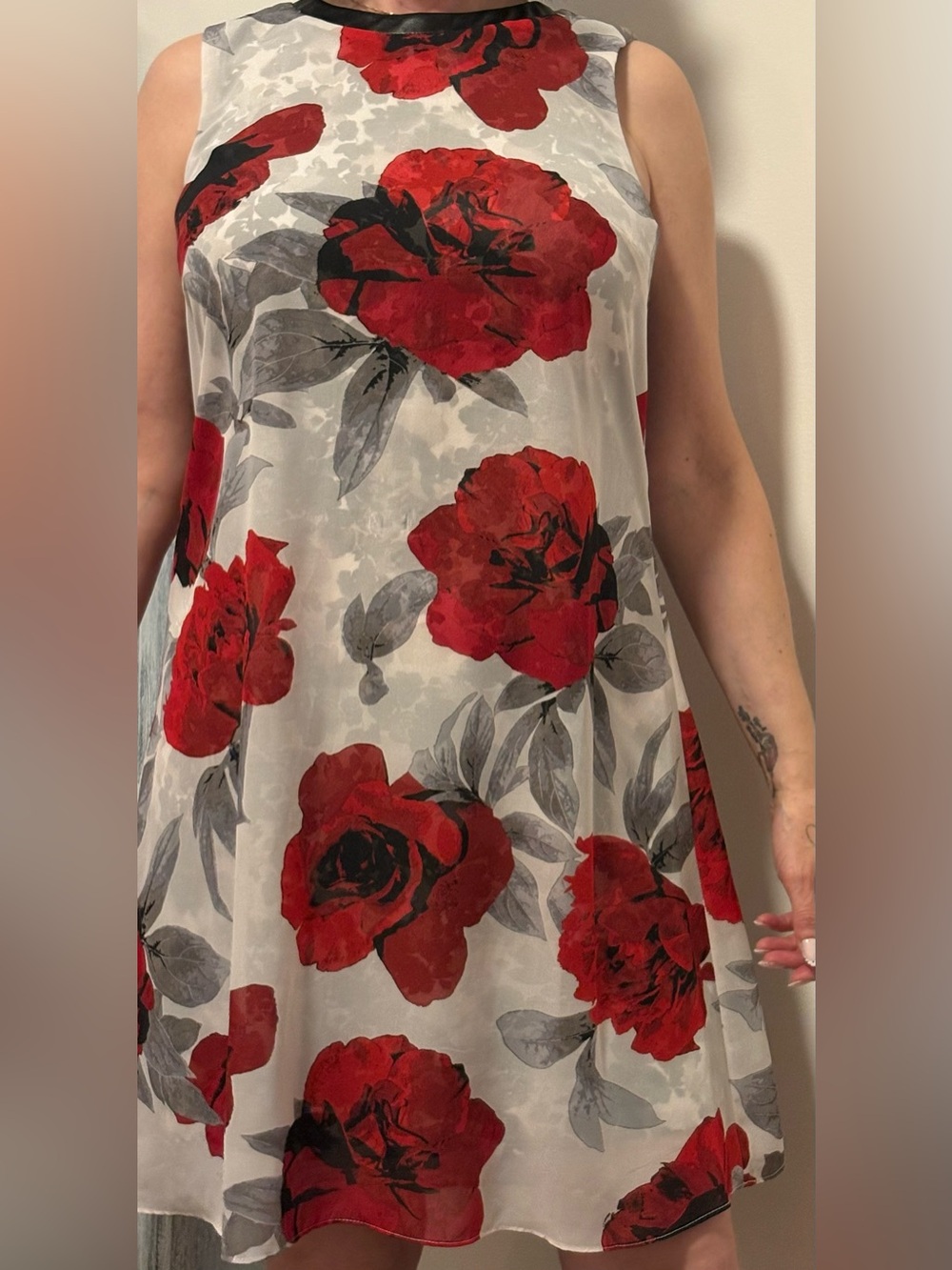 SLNY Red Floral Sleeveless Mini Dress on Light Gray Base